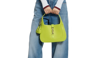 GUCCI 蜂 ストラップ バッグチャーム 〈423-10〉