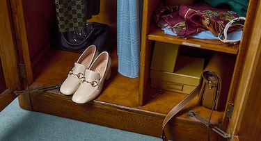 Gucci グッチ ローファー ブラウン ホースビット　ワインレッド GUCCI - GUCCI(グッチ)ブラウン ロゴ ジャガードベルベット
