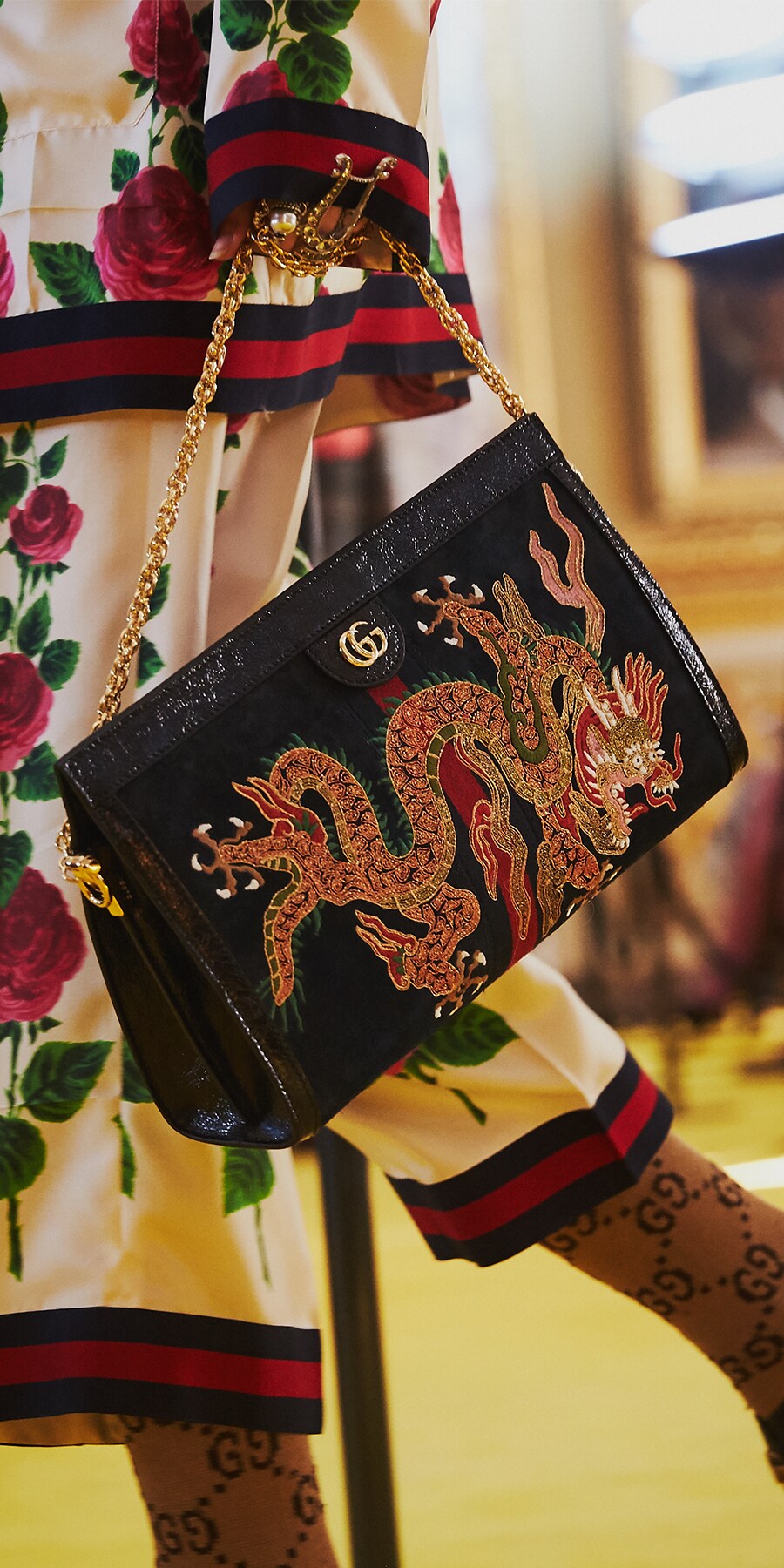 gucci ophidia gg medium tote beige eco features