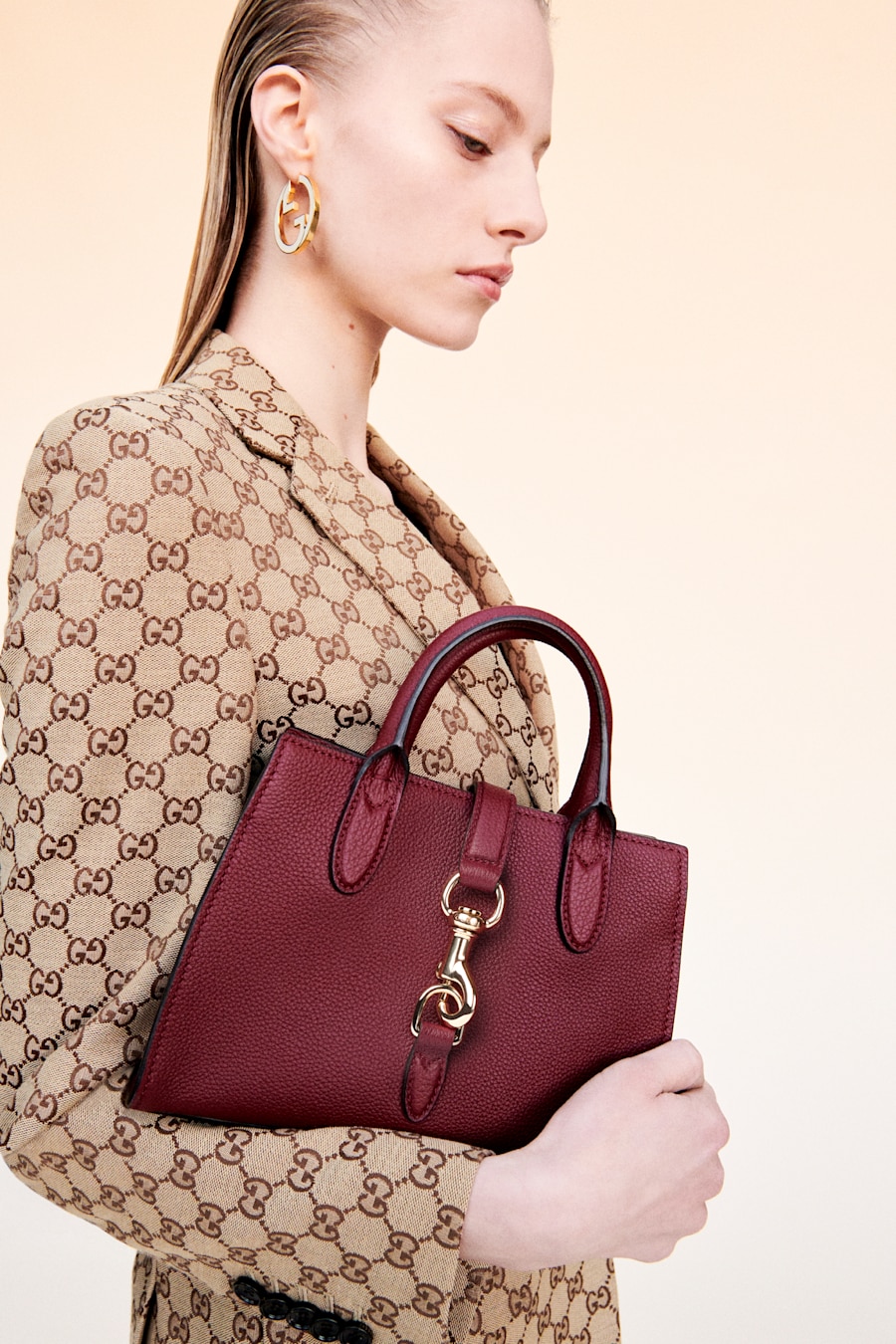 Sitio oficial de GUCCI® MX México | Redefiniendo la moda de lujo