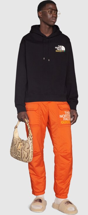 THE NORTH FACE x GUCCI スウェットシャツブラック | GUCCI® JP THE NORTH FACE x GUCCI スウェットシャツブラック | GUCCI® JP
