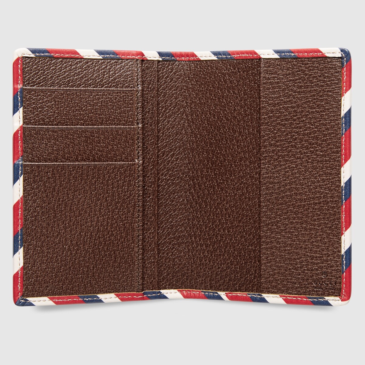 Gucci Courrier GG Supreme passport case GUCCI®
