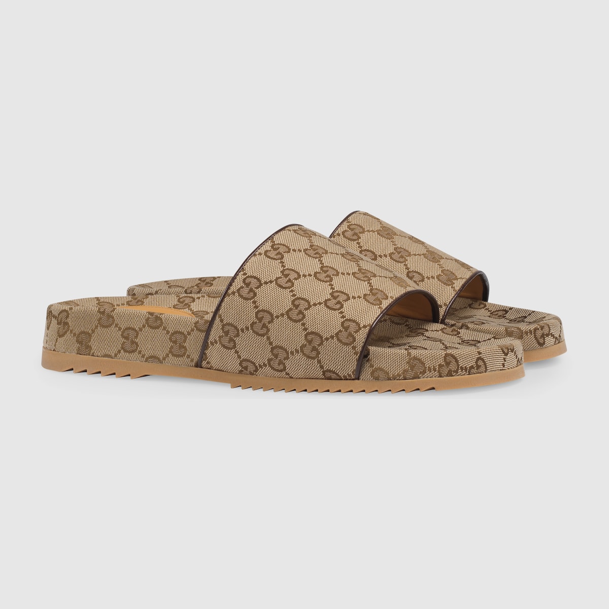 グッチ メンズシューズGGキャンバス メンズ スライドサンダル | GUCCI公式