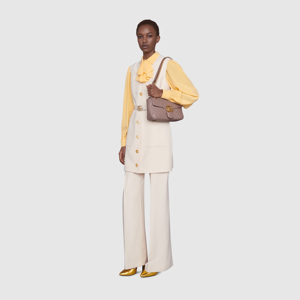 GG Marmont Schultertasche in blassrosa Leder GUCCI DE