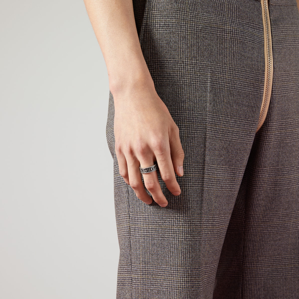 グッチ シルバージュエリーダブルG シルバー リング | GUCCI® JP