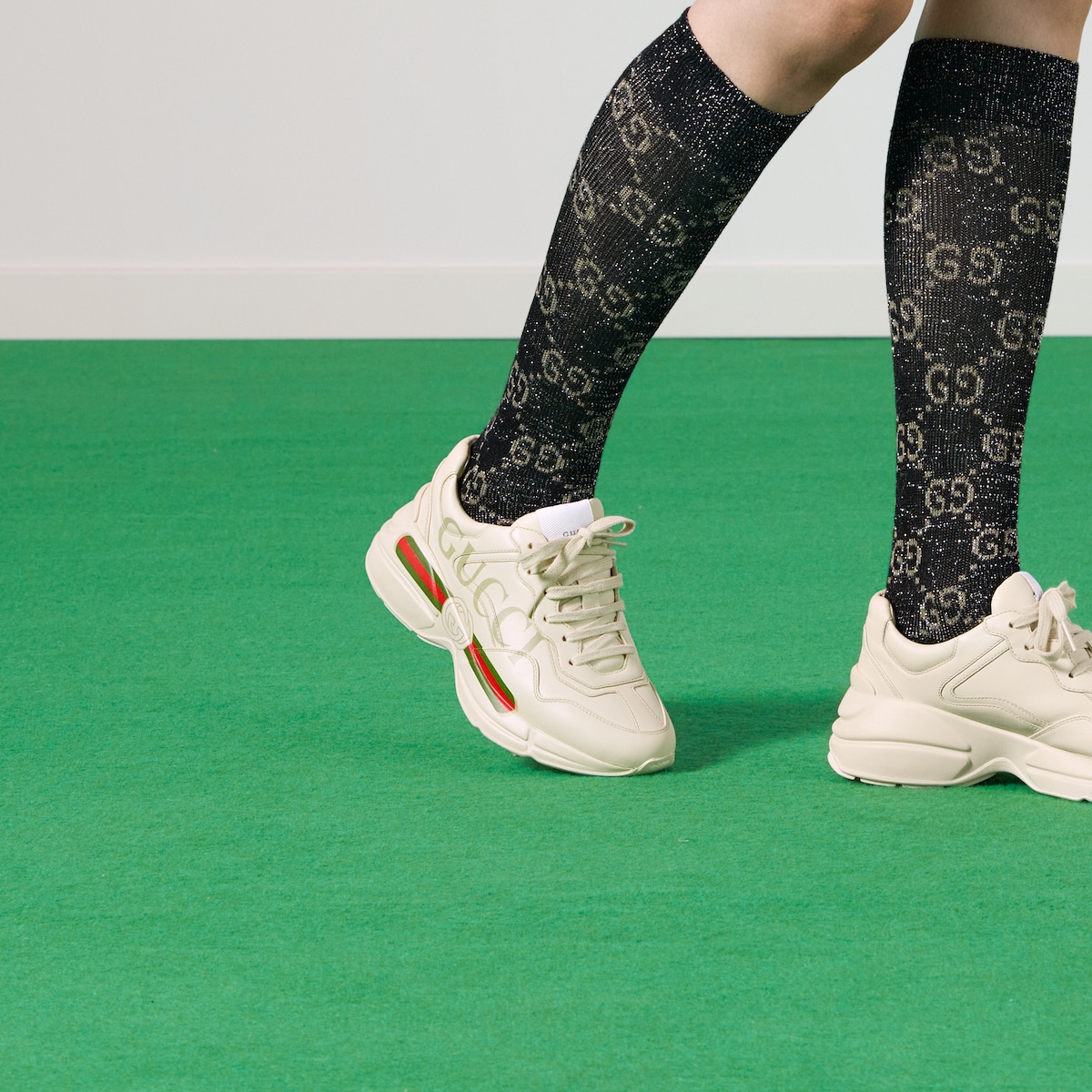 Sneaker de piel con logotipo Gucci Rhyton para mujer inpiel de