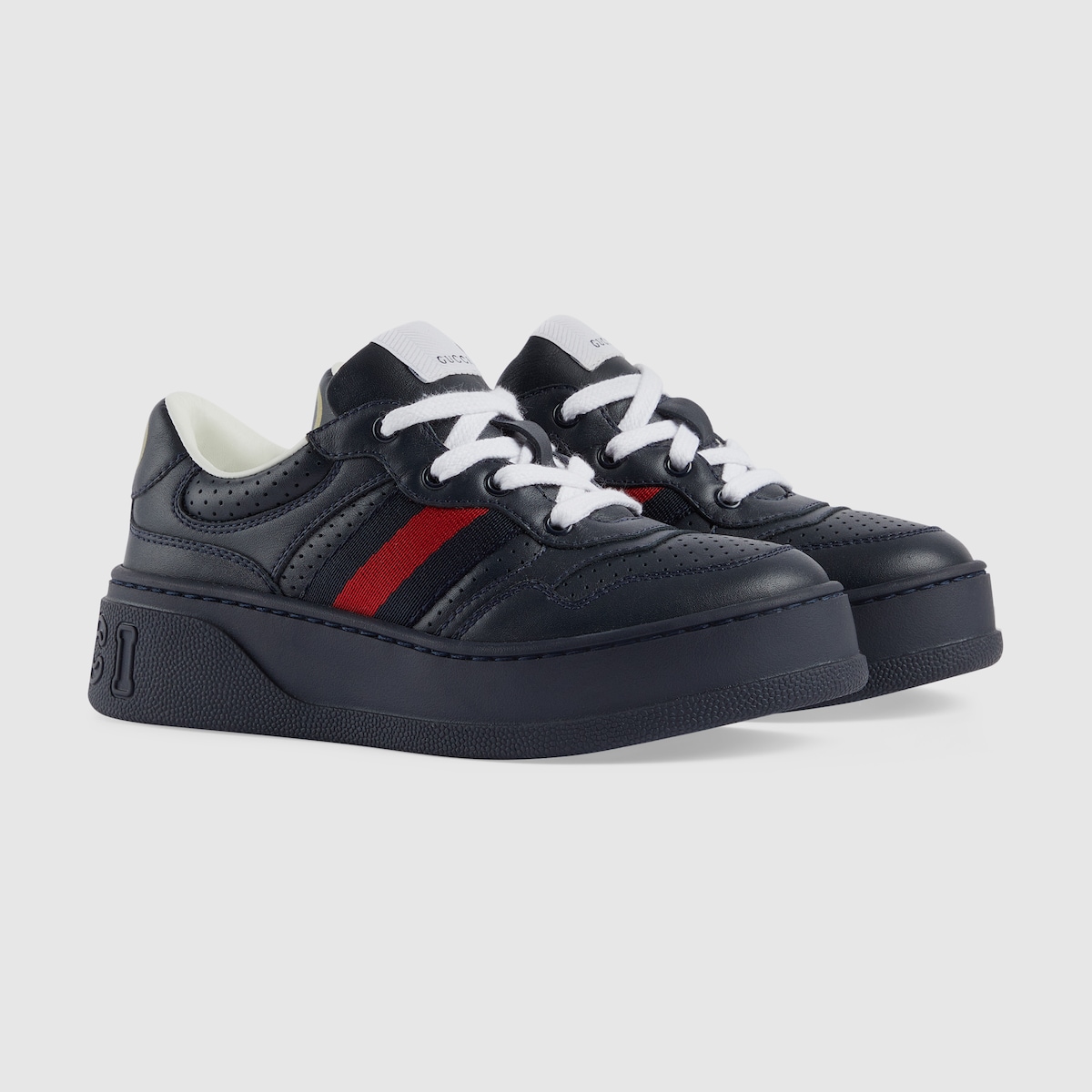 Sneaker con nastro Web in pelle blu scuro | GUCCI® IT