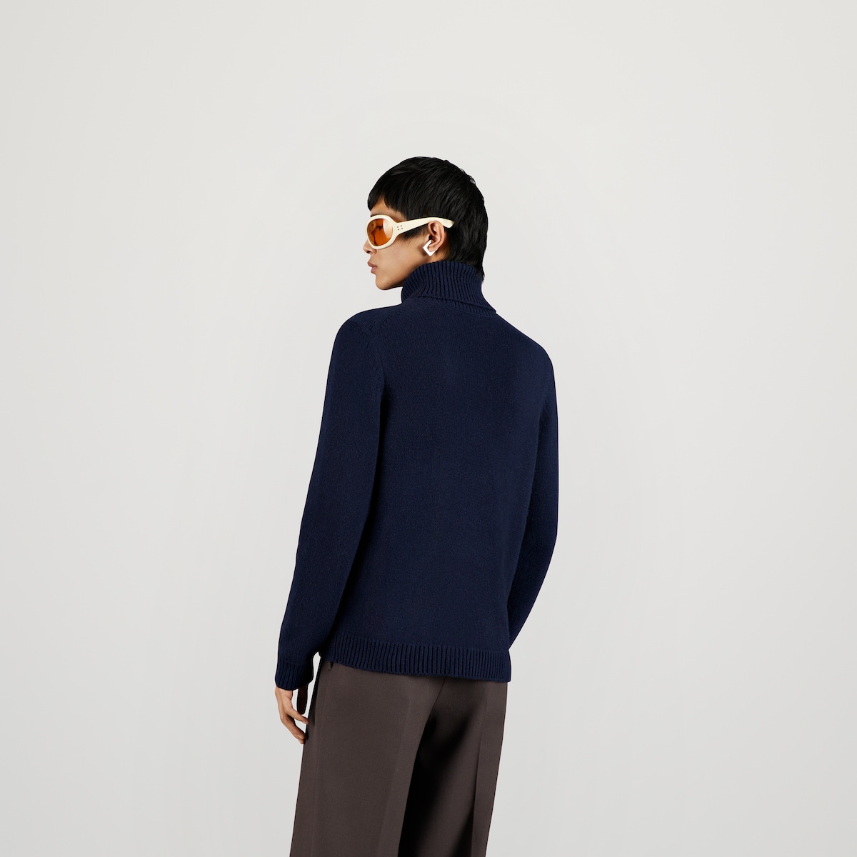 Cashmere knit turtleneck sweater