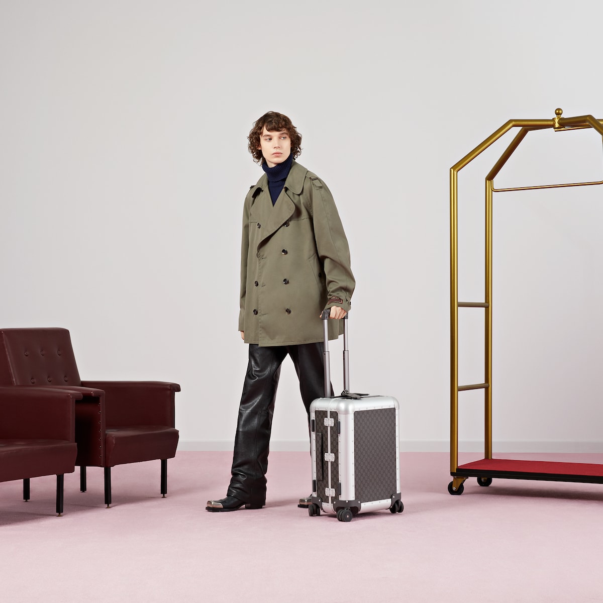 Gucci Porter cabin plus trolley in grey GG Supreme