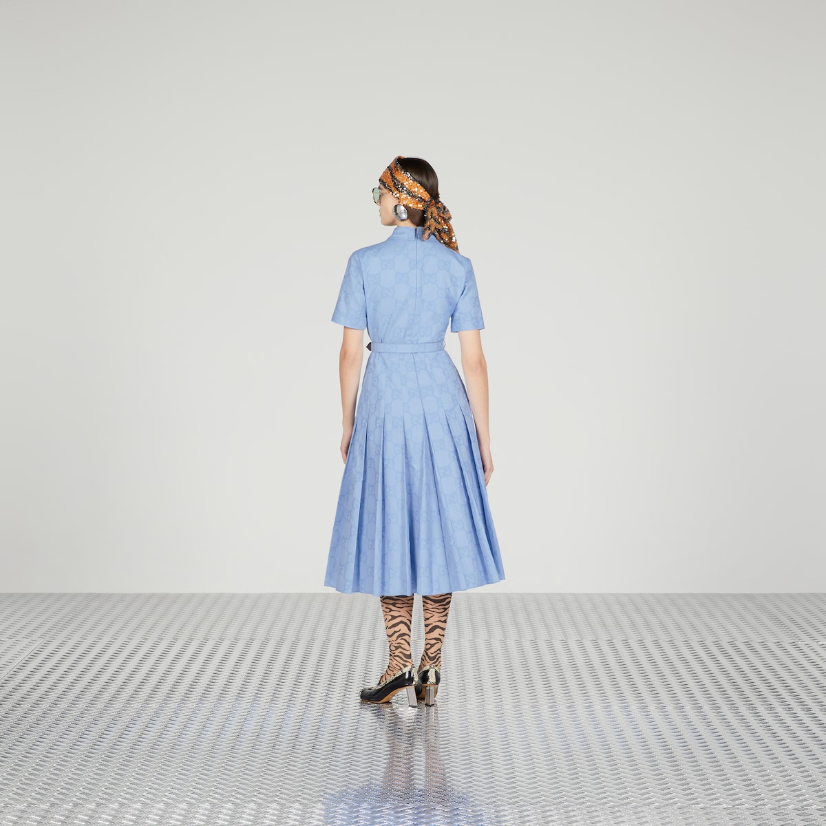 GUCCI プリーツドレス Pleated dress with Web trim in ivory | GUCCI® SI