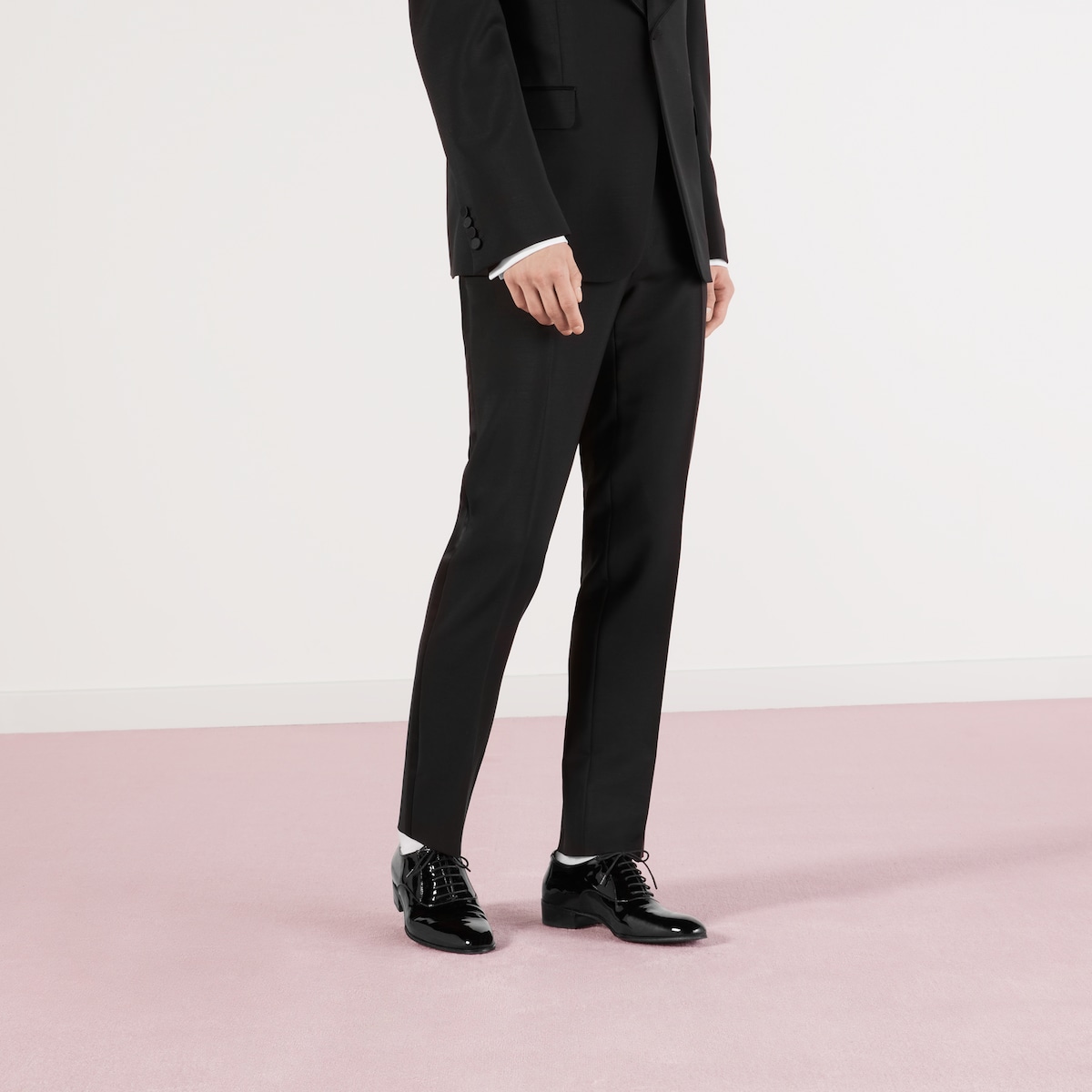 【グッチ・GUCCI】SUIT Slim fit wool suit in black | GUCCI® US