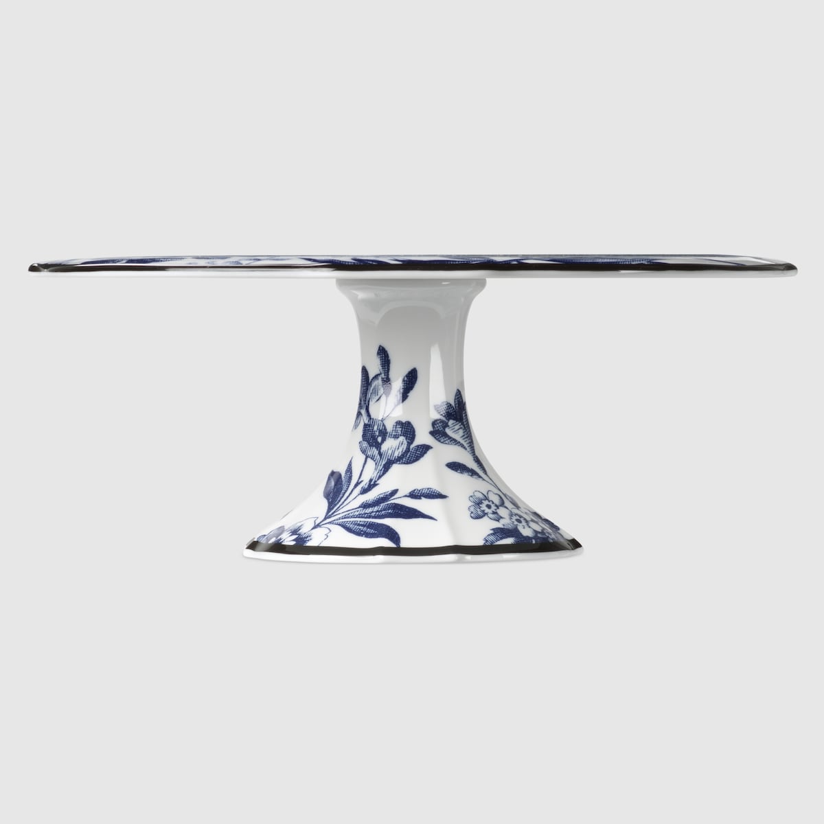 Herbarium cake stand in blue and white porcelain - thumbnail 3