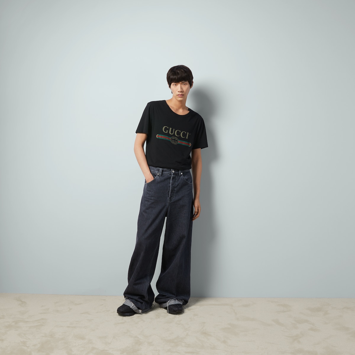 Oversize washed T-shirt with Gucci logo in black washed