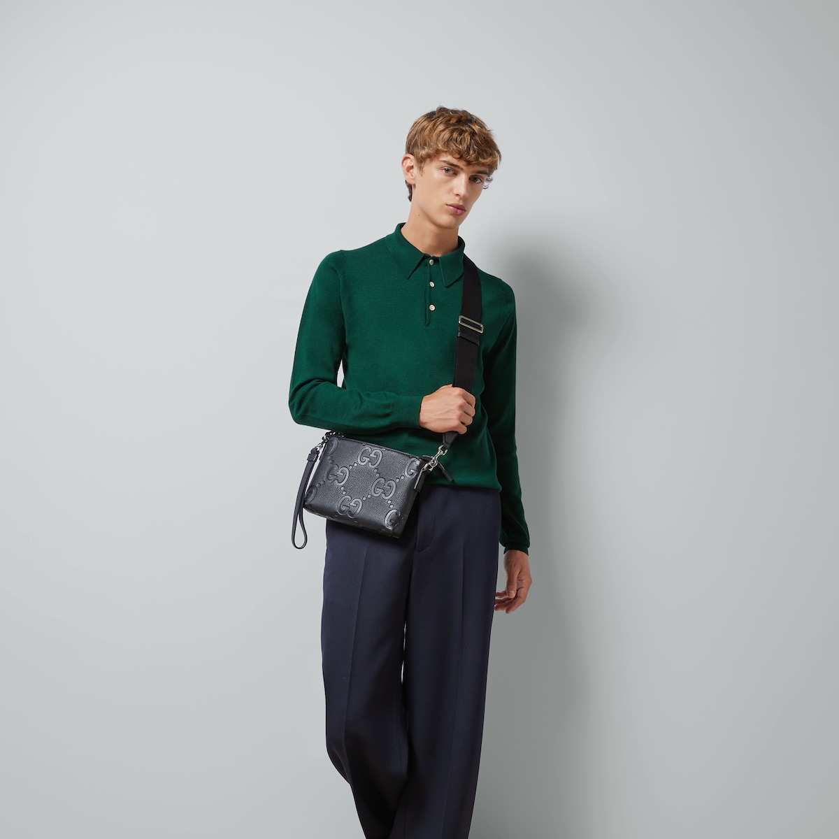 Sac a bandouliere GG jumbo petite taille en cuir noir GUCCI FR