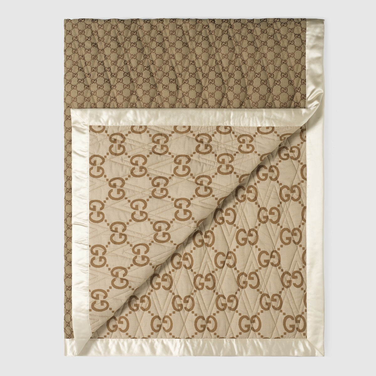 Double-sided GG quilted cotton blanket in dark beige and ivory - thumbnail 5