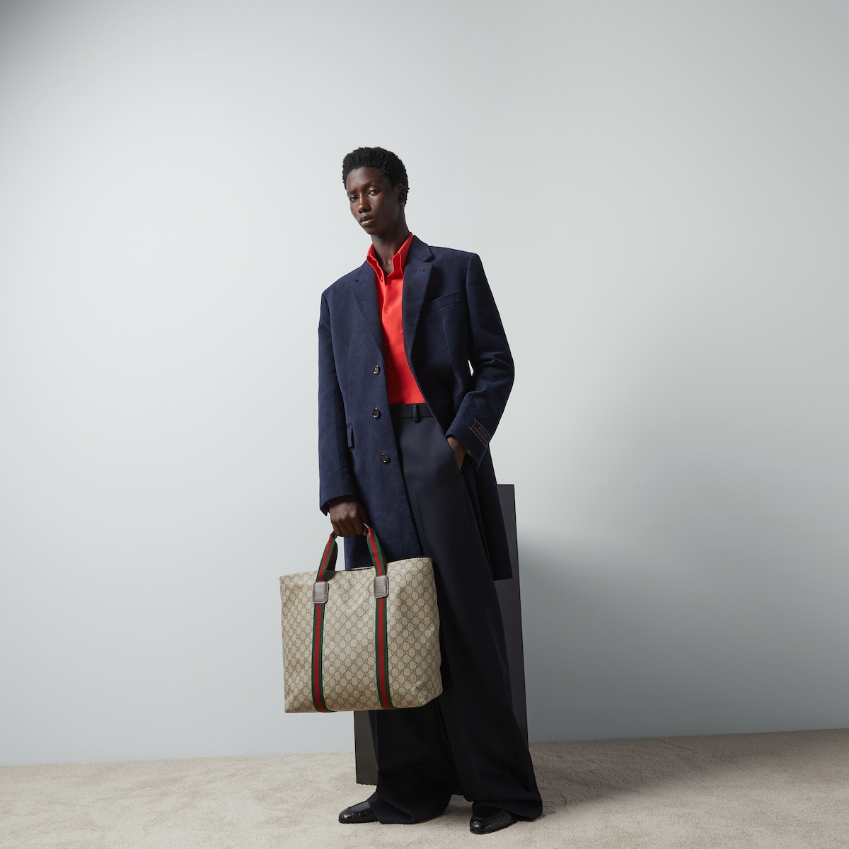 グッチ レディース バッグGG テンダー ミディアム トートバッグ