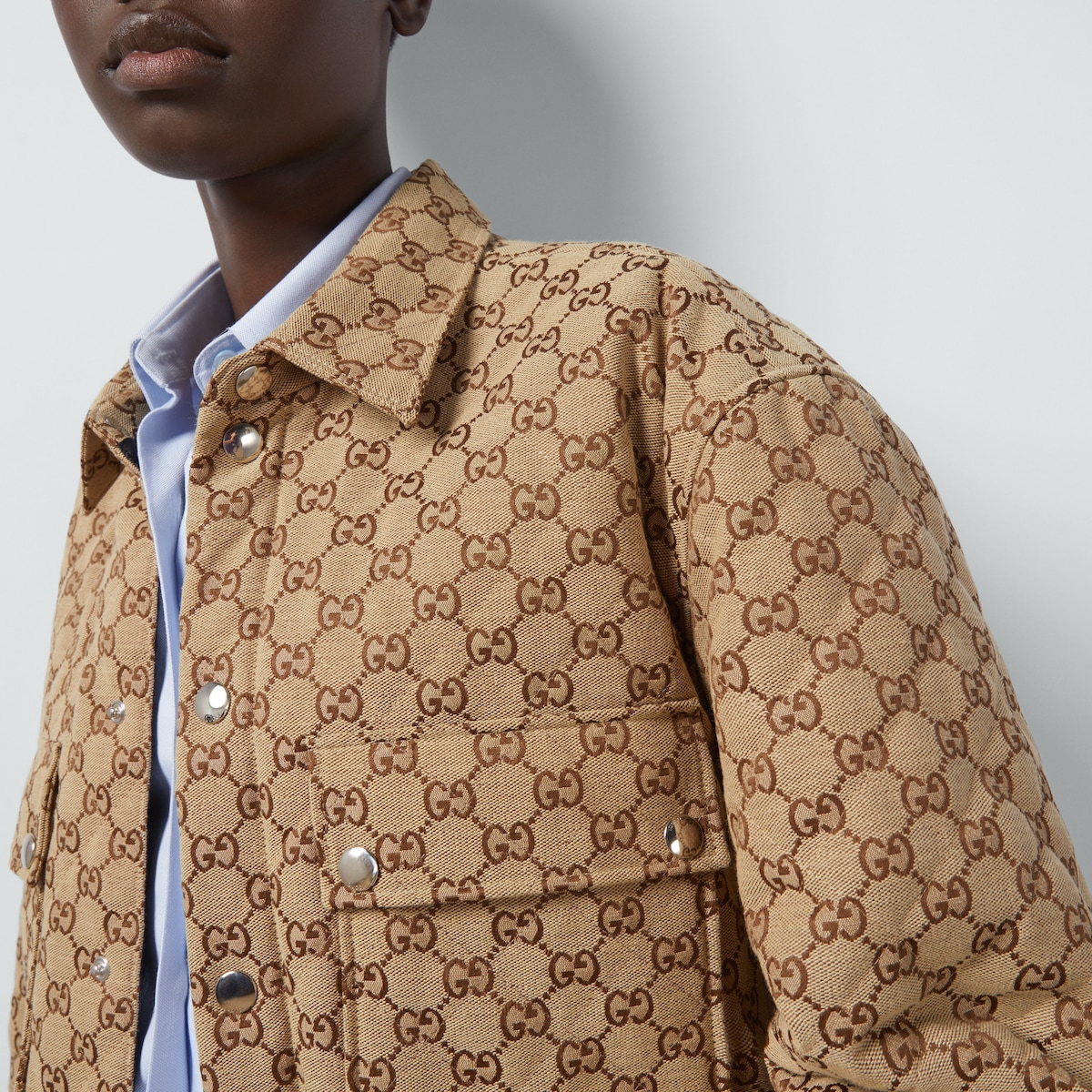 GUCCI GGロゴニットジャケット ベージュ・ボルドー Gucci Men's GG Light All Over Hooded Jacket in Beige Gucci