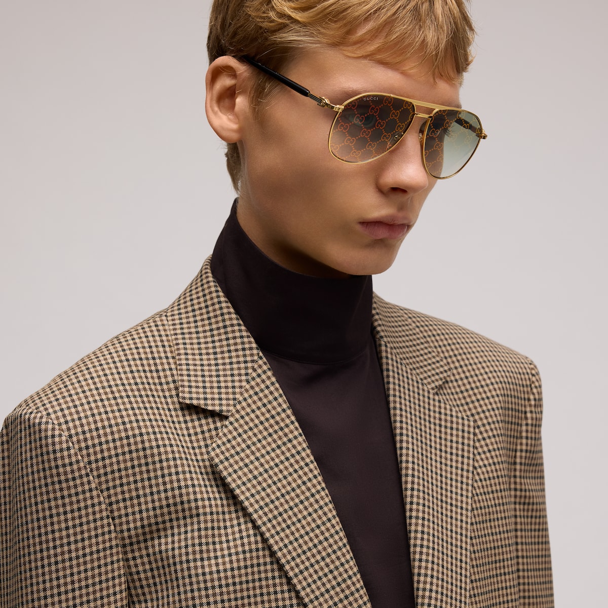 Aviator frame sunglasses in silver - thumbnail 8