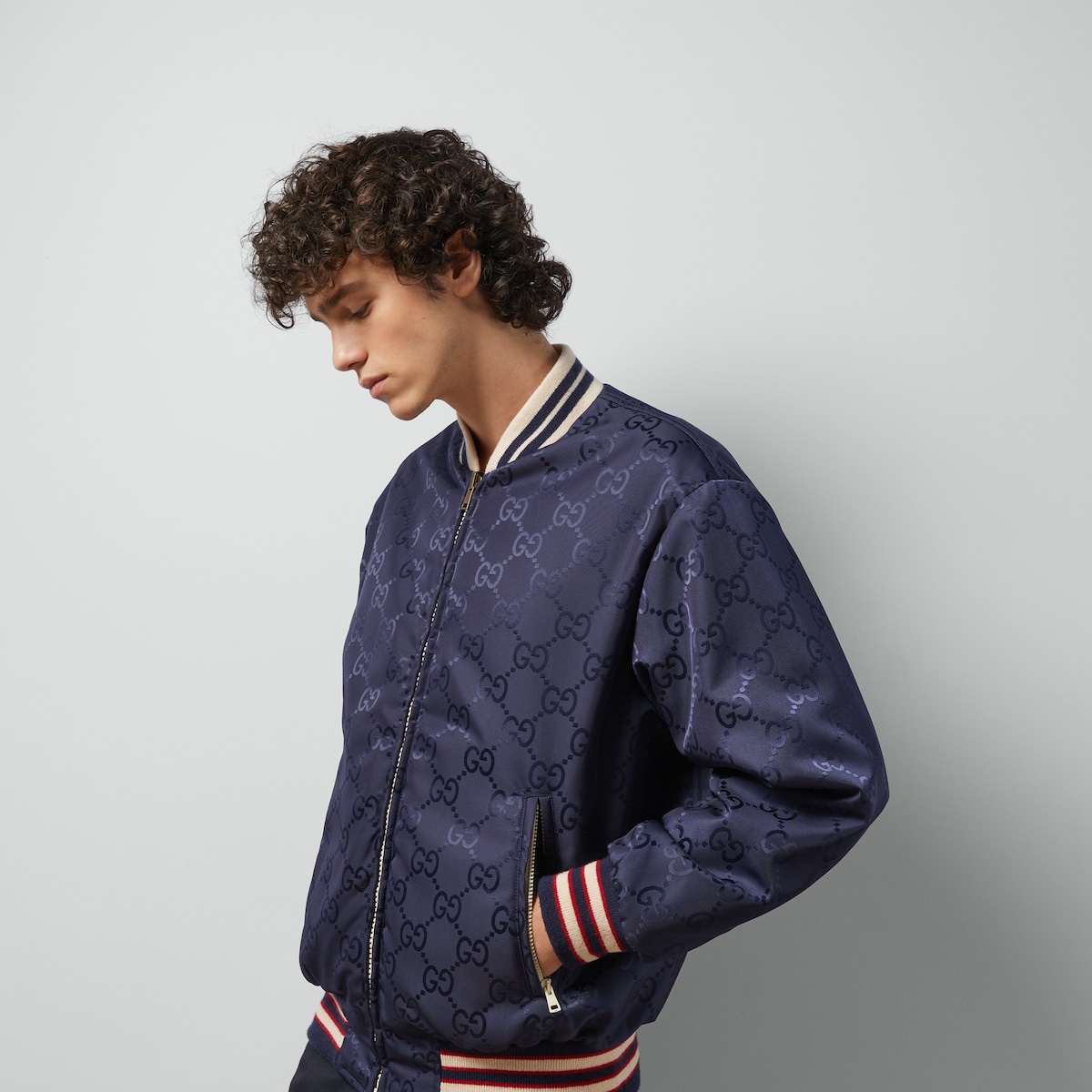 GUCCI ジャケット Reversible nylon canvas jacket in dark blue | GUCCI® US