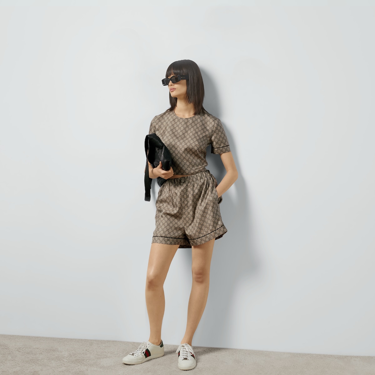 GG Supreme print silk shorts in beige and ebony GUCCI AE