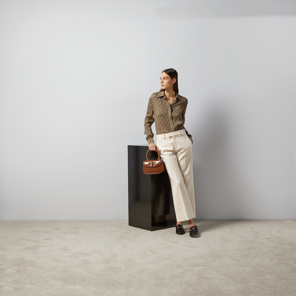 美品⭐︎GUCCI GGロゴ　シルクシャツ グッチ レディース ウェアスクエアG プリント シルク シャツ