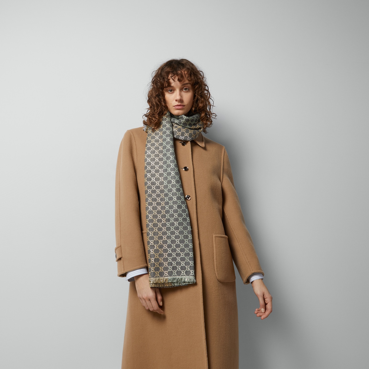 スカーフ Gucci Gg Wool Silk Jacquard Shawl GG wool silk jacquard shawl in Beige Silk | GUCCI® SI