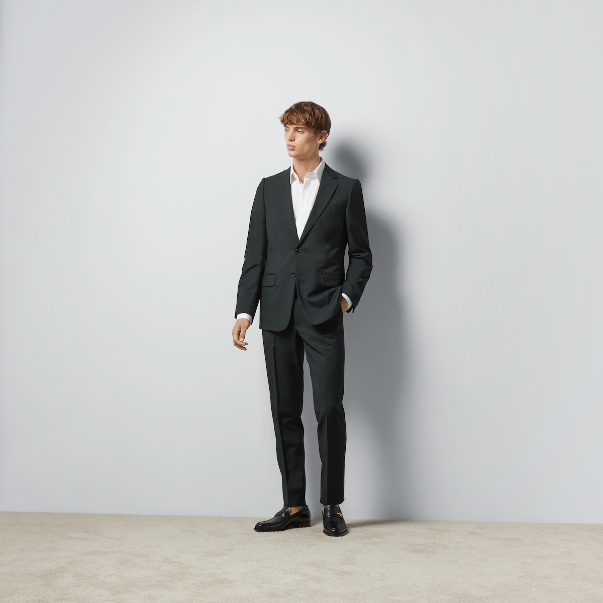 Slim fit wool mohair suit in dark blue | GUCCI® CA