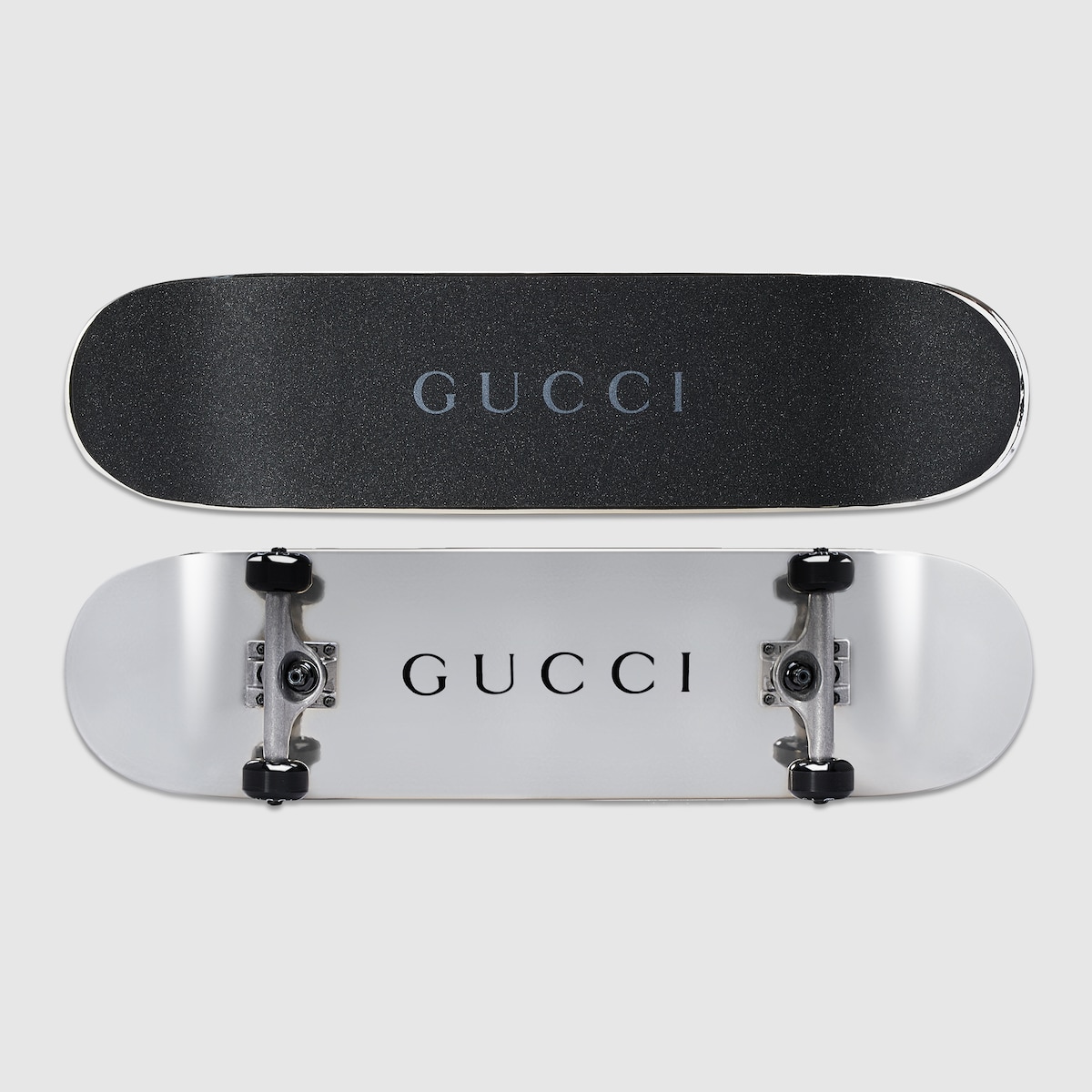 GUCCI　スケートボード　スケボー Skateboard avec logo Gucci en bois noir | GUCCI® CA