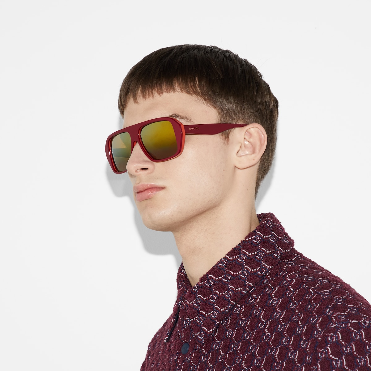 Navigator frame sunglasses in red GUCCI AE
