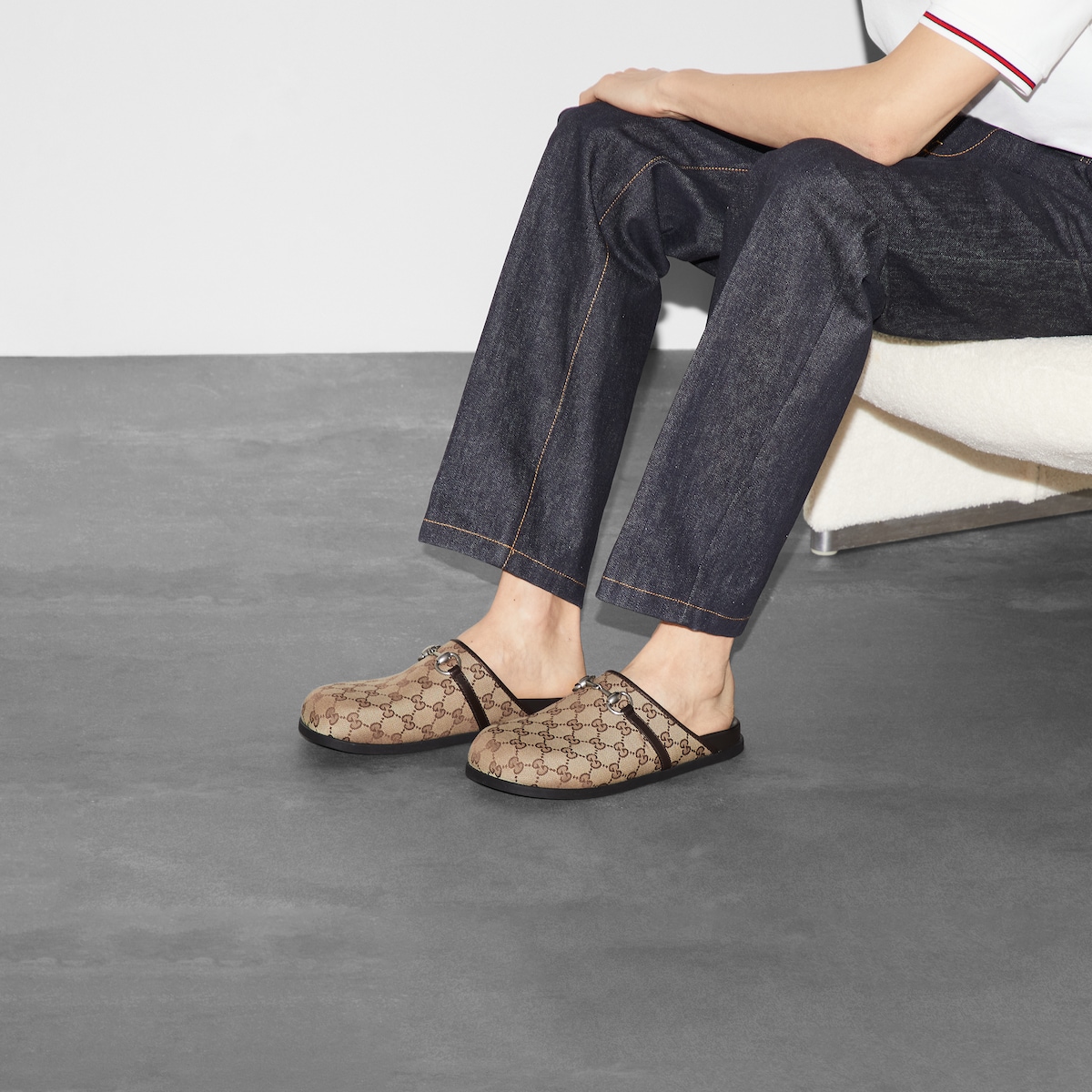 Men s Horsebit mule in beige and ebony Orginal GG canvas GUCCI HU