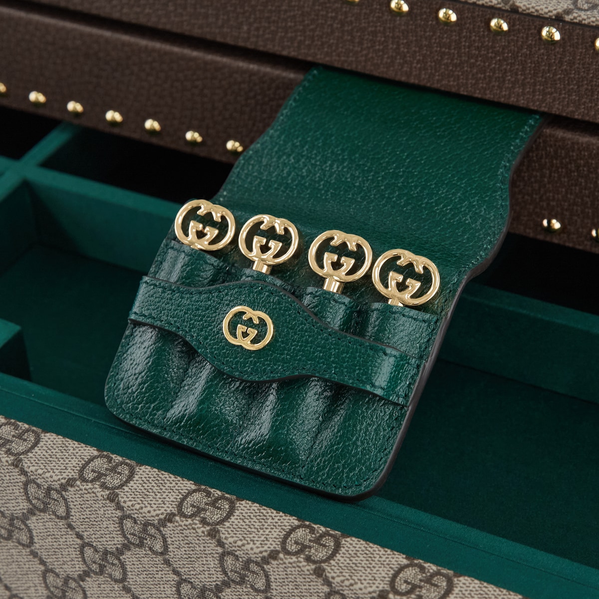 GG Supreme Jewelry Trunk in beige and ebony GG Supreme - thumbnail 2