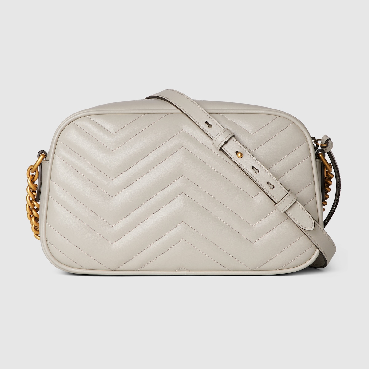 ⭐︎GUCCバック⭐︎ GGマーモント〕スモール カメラバッグ ・ブラック レザー