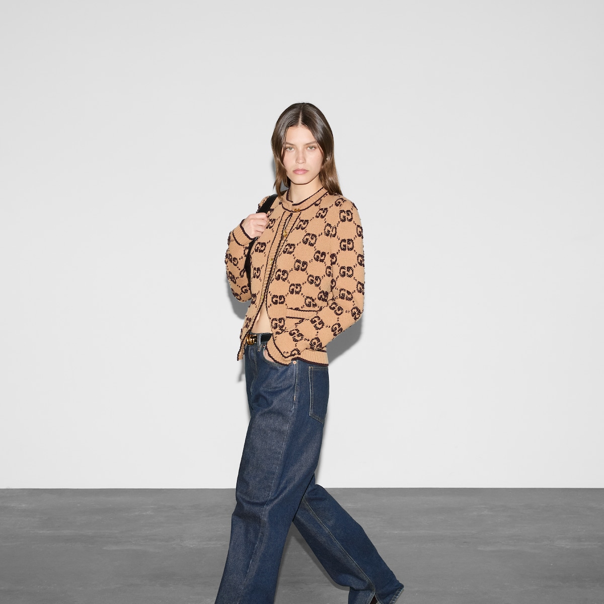 713300_XKCNA_2668_007_100_0000