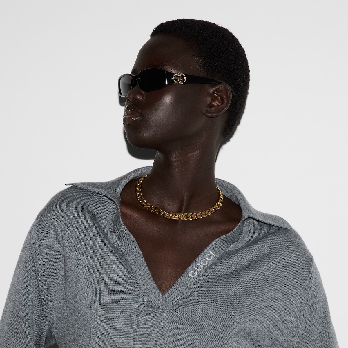 Chain necklace with Gucci script tag
