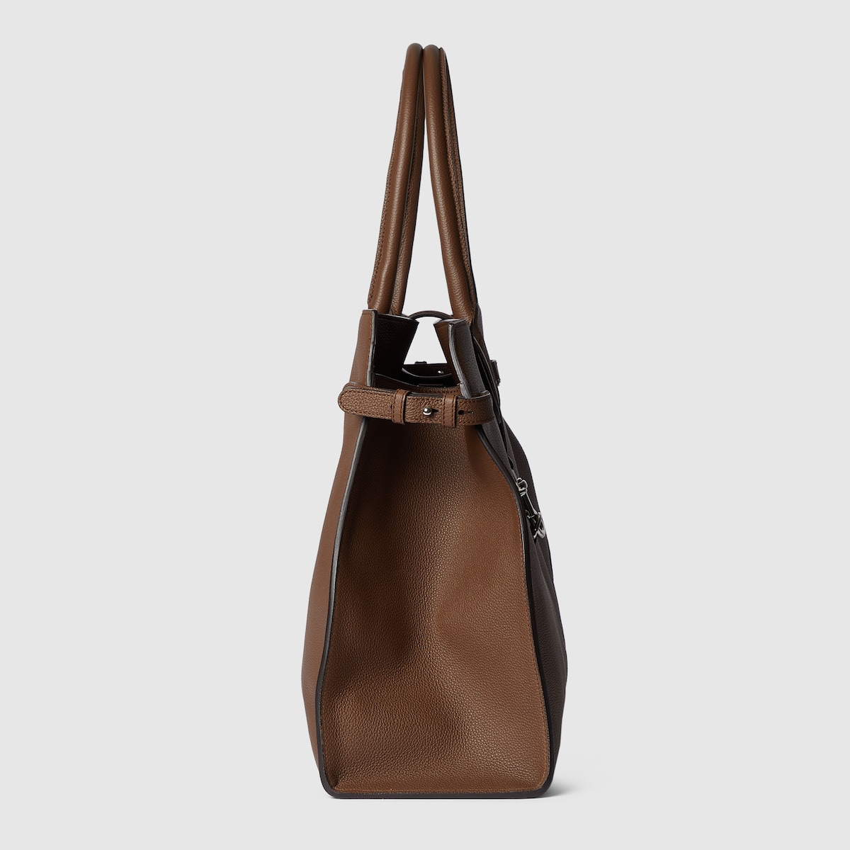 フック クロージャー付き ラージ トートバッグ ・ライトブラウン