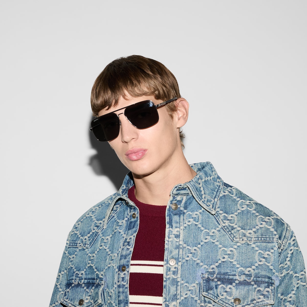 Navigator frame sunglasses
