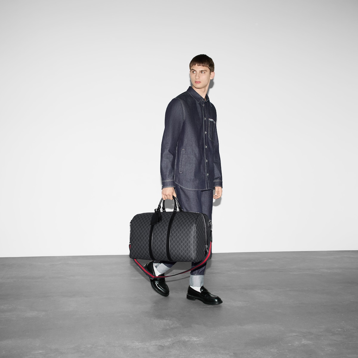 GG Black large duffle bag in black GG Supreme | GUCCI® US