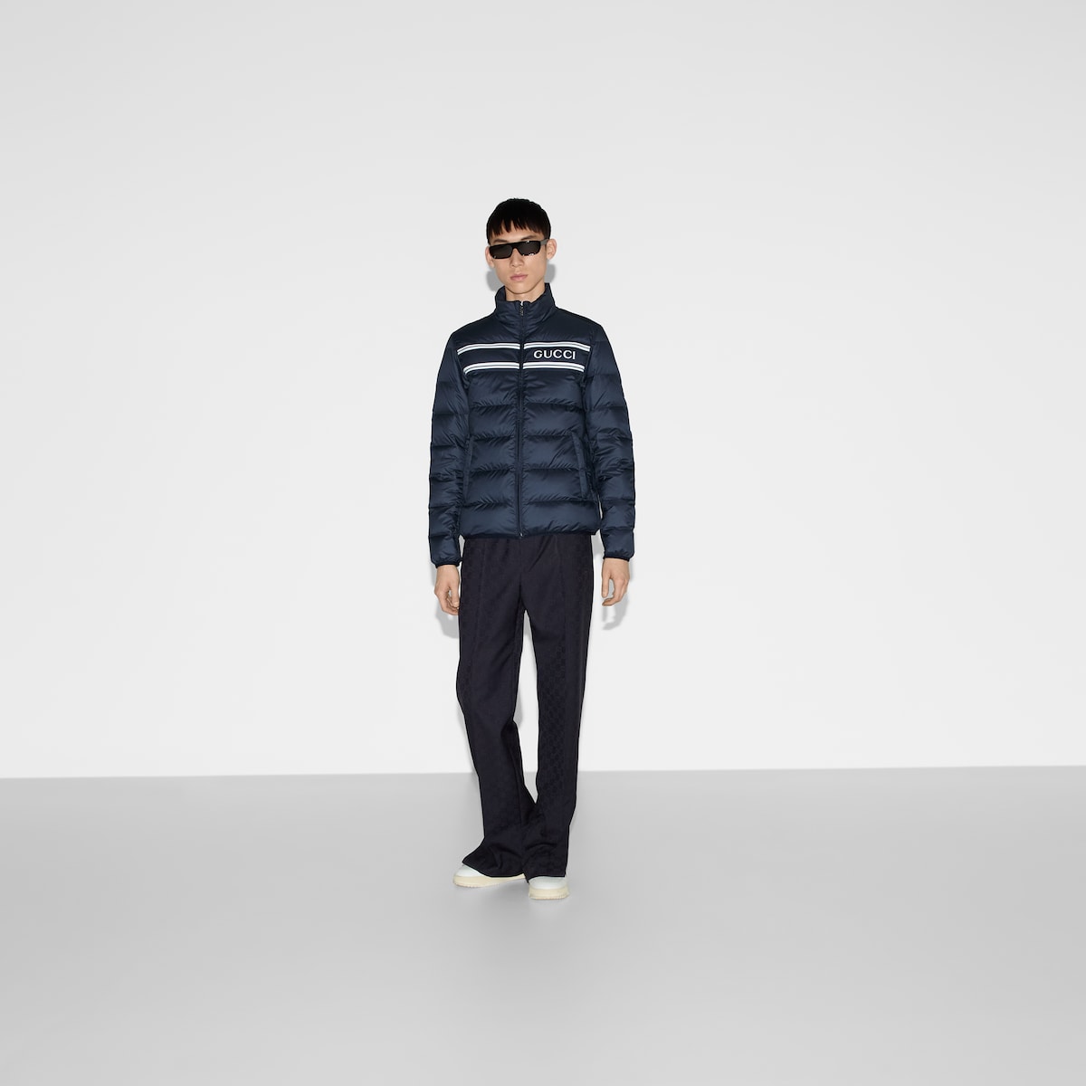 GUCCI グッチ ボンバージャケット ナイロン シェリー 紺 54ネイビー GUCCI グッチ ボンバージャケット ナイロン シェリー 紺 54ネイビー