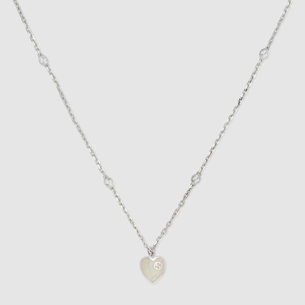 Gucci Heart necklace with Interlocking G in 925 sterling