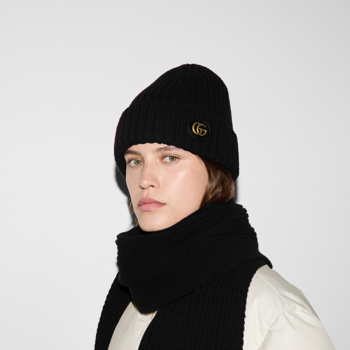 Wool cashmere hat with Double G in black