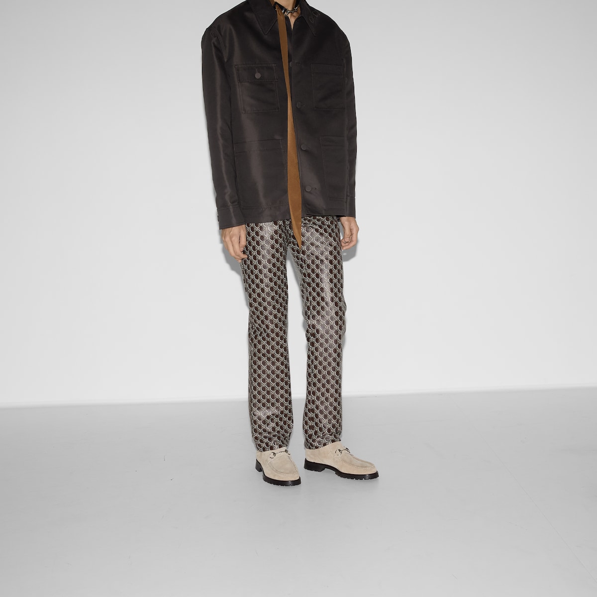 Herren-Stiefelette mit Horsebit in beigefarbenes Wildleder | GUCCI® DE