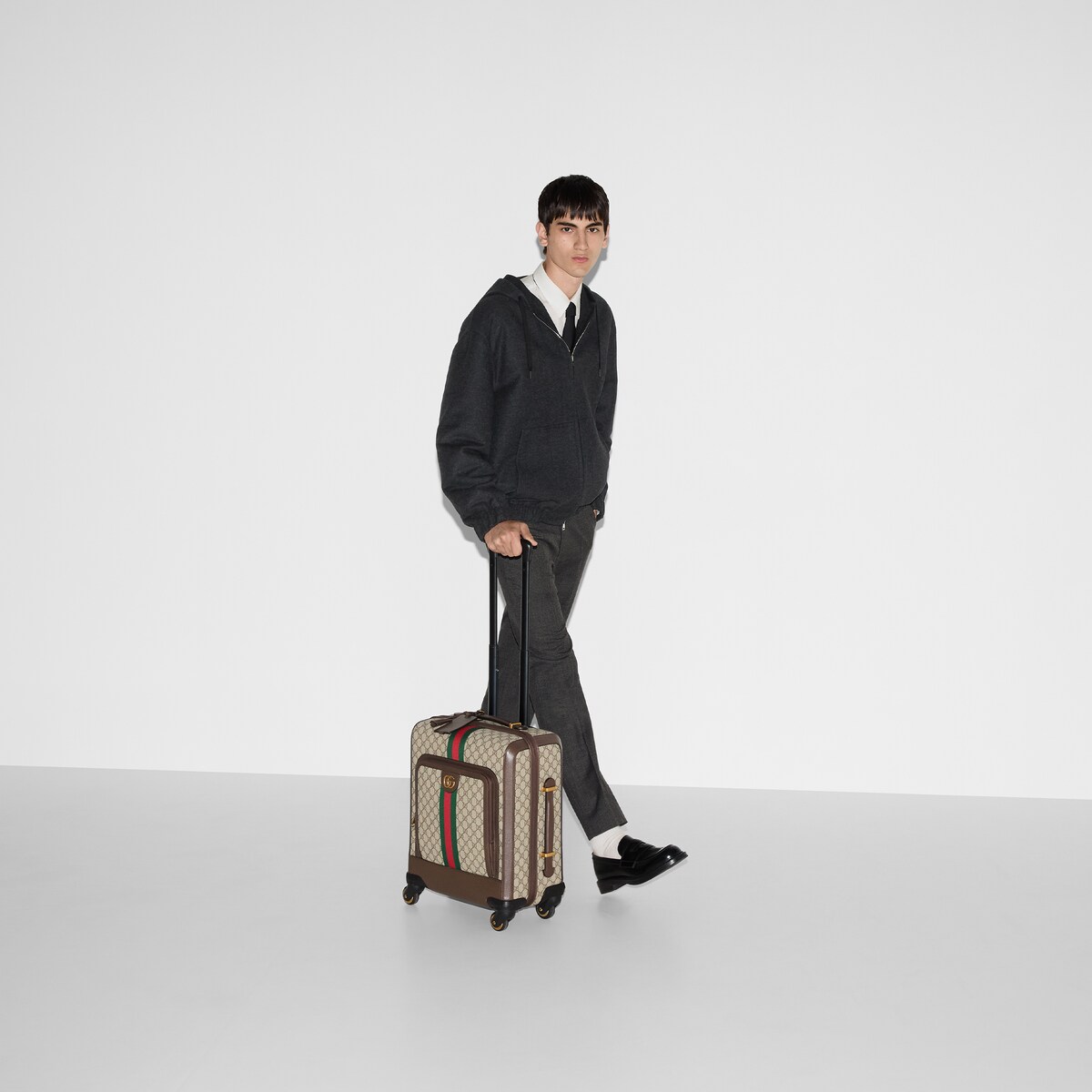 Gucci Savoy〕キャビン トロリー ・ベージュ＆エボニー GGスプリーム