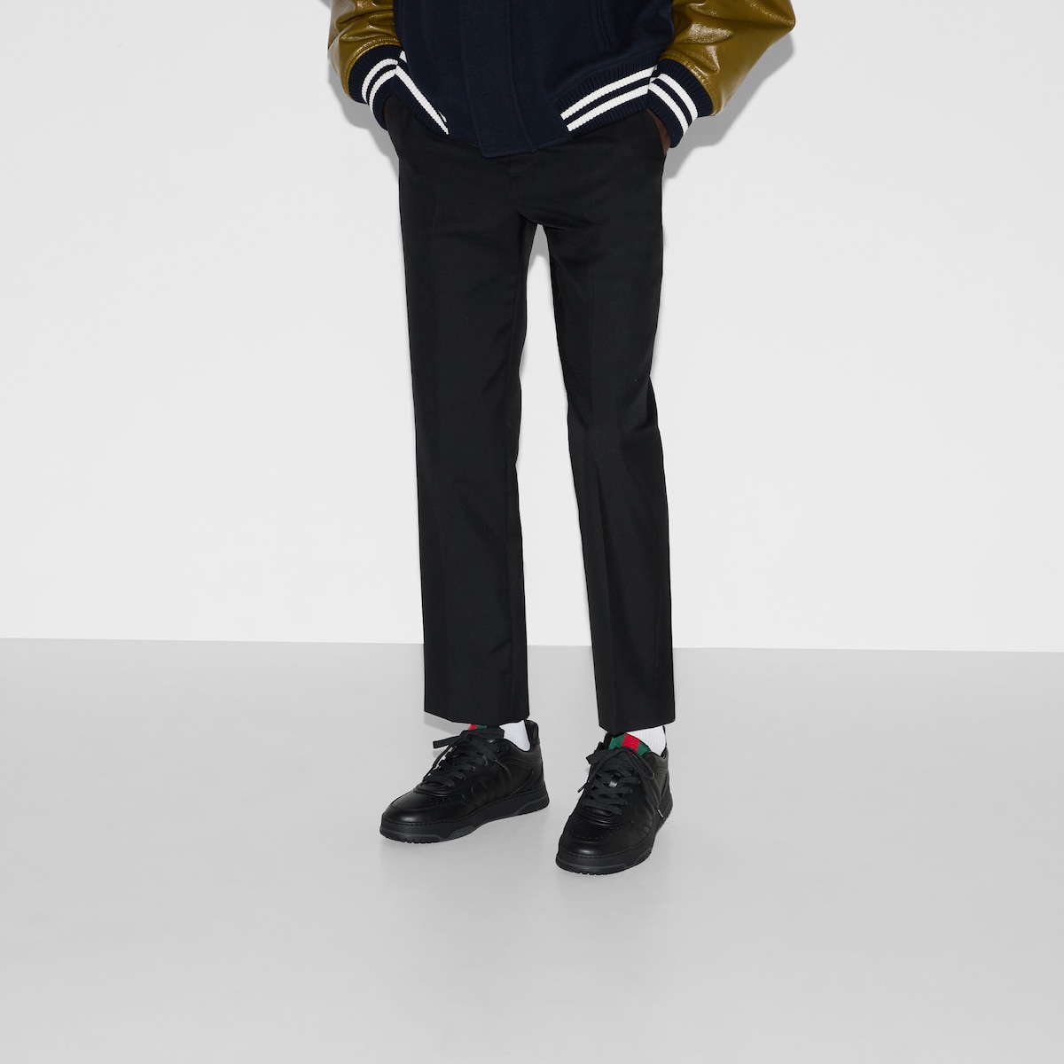 グッチ リウェブ〕メンズ スニーカー ・ブラック レザー | GUCCI公式