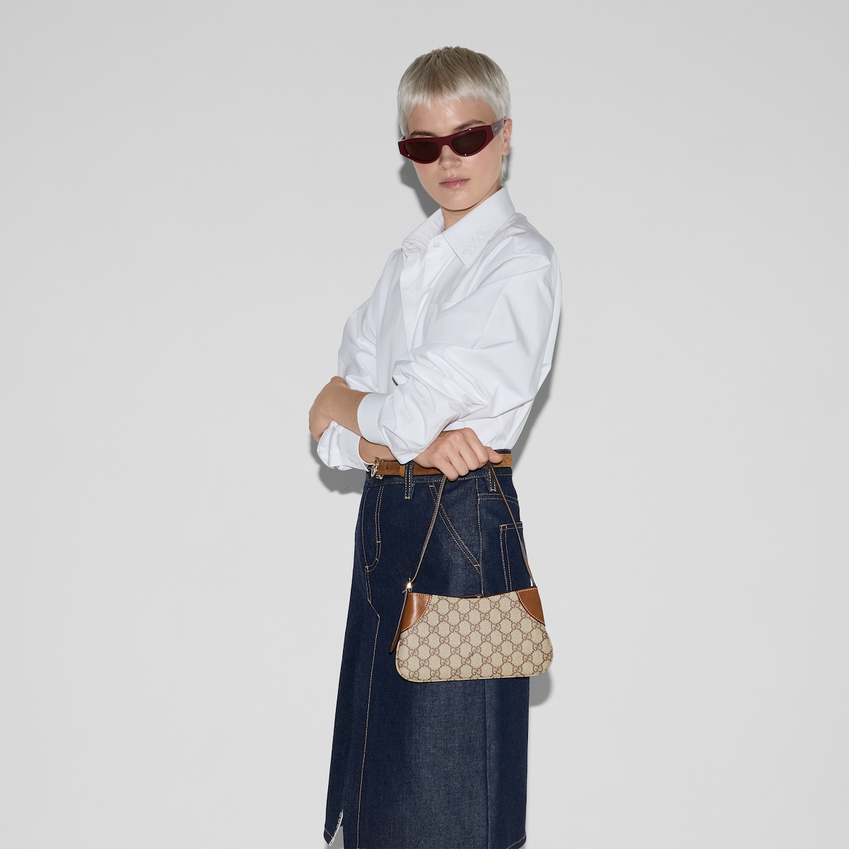 GGエンブレム〕スモール ショルダーバッグ ・ベージュ＆ダークブラウン