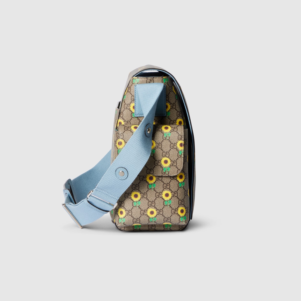 811491_FAD59_9752_010_100_0000