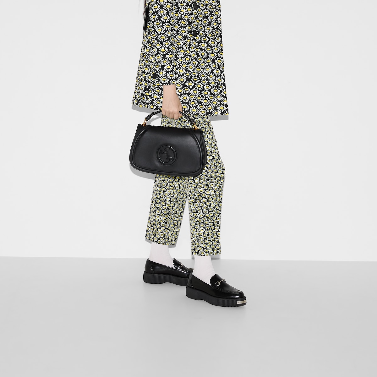 GUCCI BLONDIE ラージ トップハンドルバッグ Gucci Blondie large top handle bag in black leather | GUCCI® US