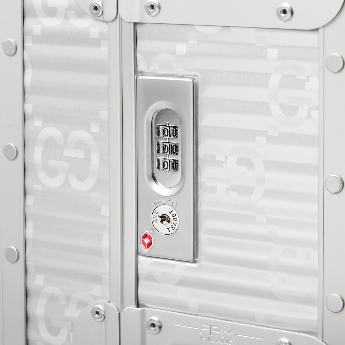 Gucci Porter〕キャビン トロリー ・メタリックシルバー