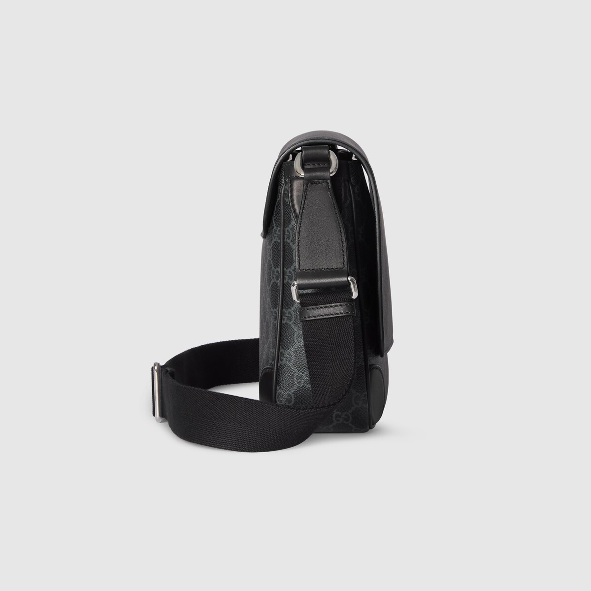 GG Emblem Medium Smooth Leather Crossbody - Black