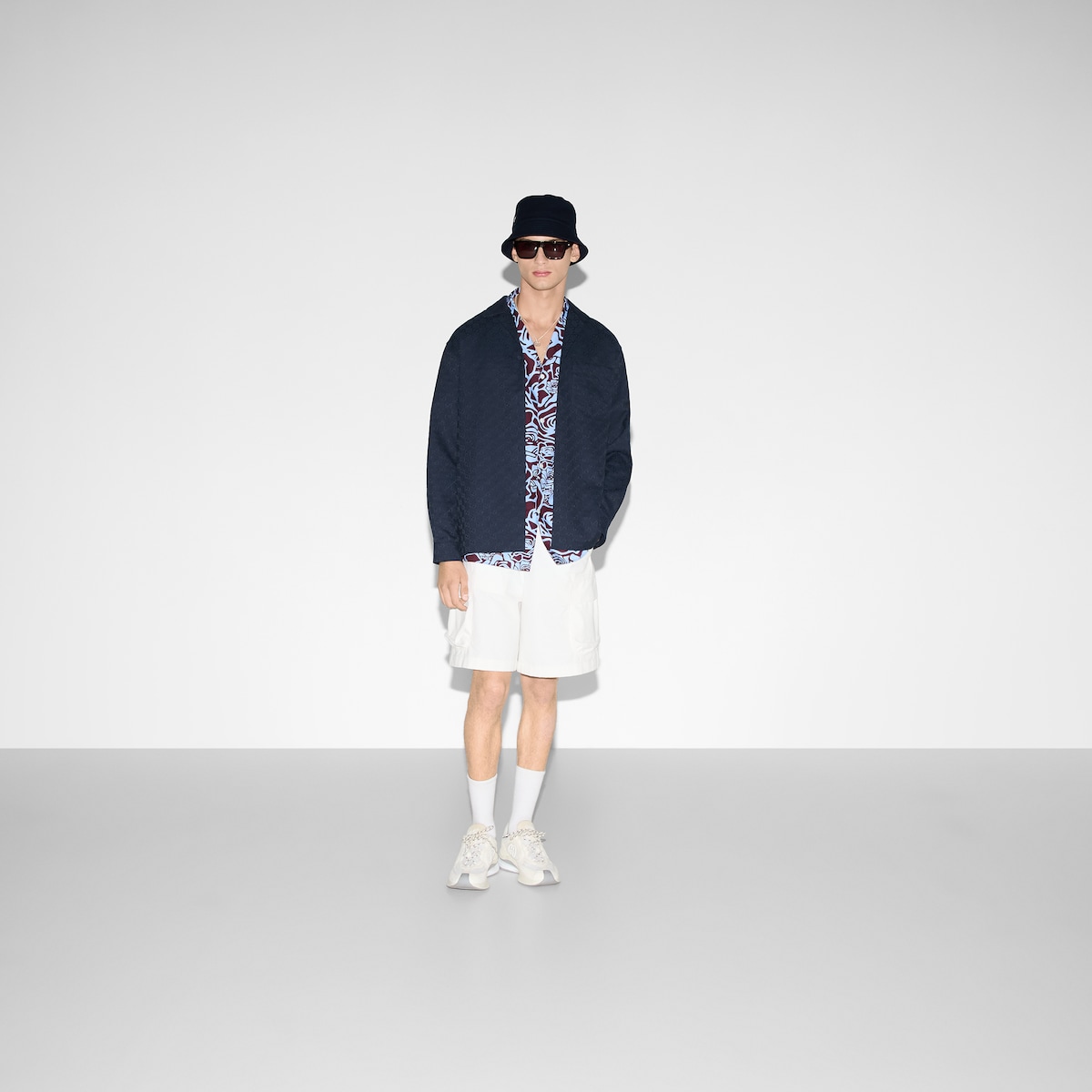 パーカー・フーディ GUCCI Men T Shirts 788771XJG59 Blue Printed cotton jersey hooded sweatshirt in navy | GUCCI® US