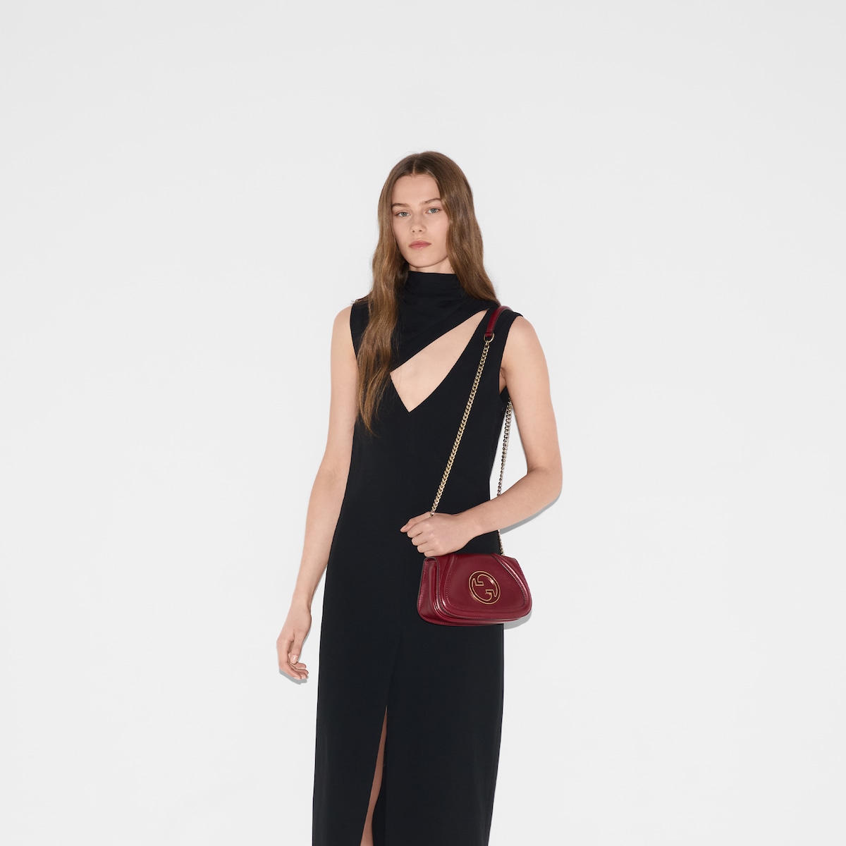 Gucci Blondie small shoulder bag in Rosso Ancora red leather